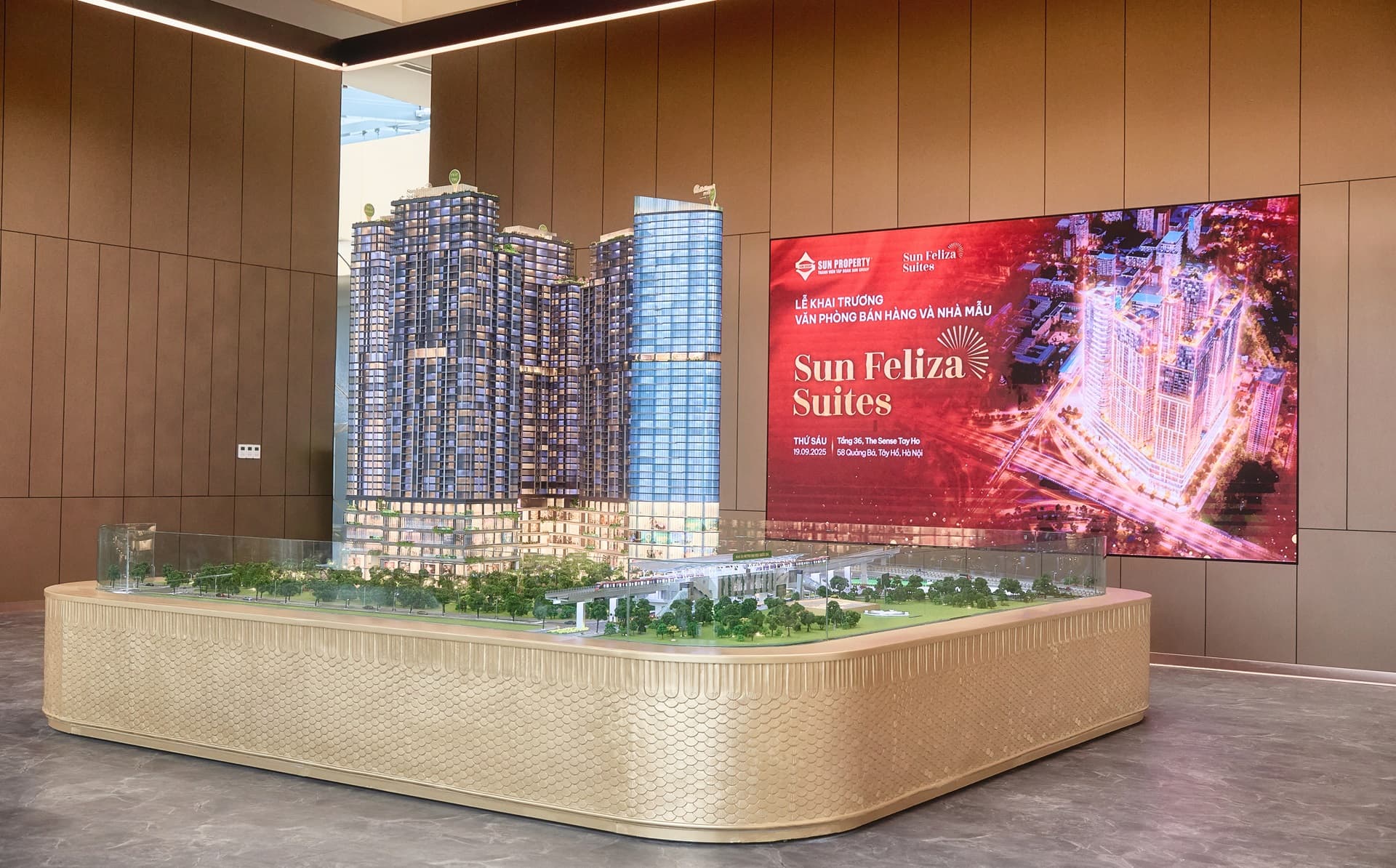 Sun Group ra mắt văn phòng bán hàng Sun Gallrely Tây Hồ, sa bàn, nhà mẫu Sun Cầu Giấy Sun Group ra mat van phong ban hang Sun Gallrely Tay Ho, sa ban nha mau Sun Cau Giay